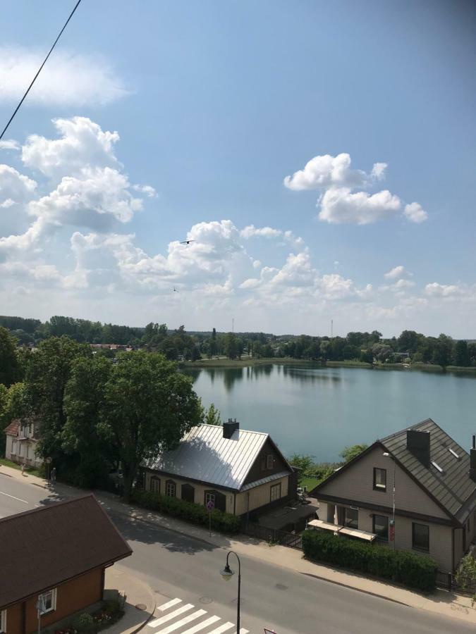 Cozy Apartment With Lake View Тракай Экстерьер фото